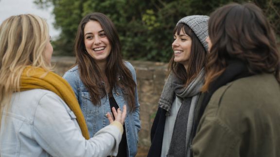 Comment adapter les tenues d’EVJF à toutes les saisons