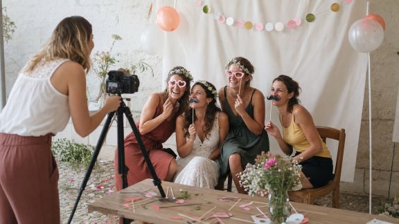 Idées créatives pour un photobooth fait maison spécial EVJF