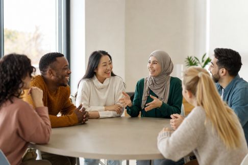 Préparer un team building multilingue : les points clés à anticiper