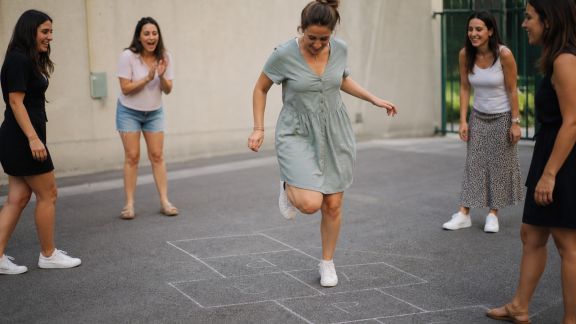 Détourner les classiques de la cour de récré pour un EVJF adulte