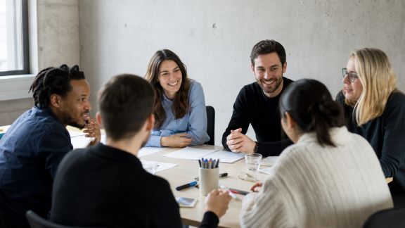 Organiser un team building réussi : nos conseils pratiques