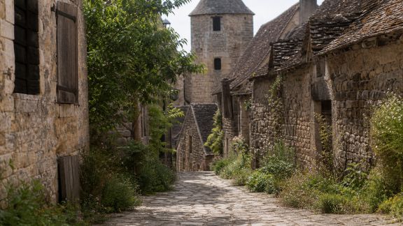 Découvrir la France médiévale : idées de cités historiques pour un EVJF atypique