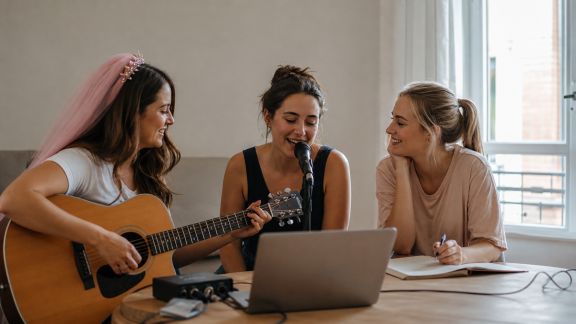 Immersion musicale : composez et enregistrez une chanson dédiée à la future mariée