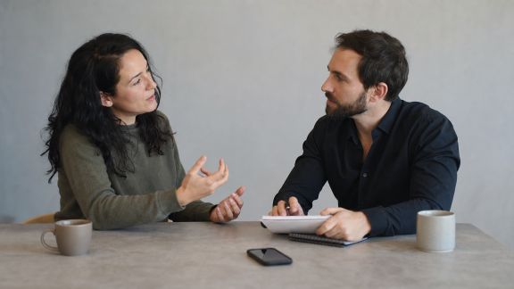 Optimiser la communication entre témoins : outils et astuces du quotidien