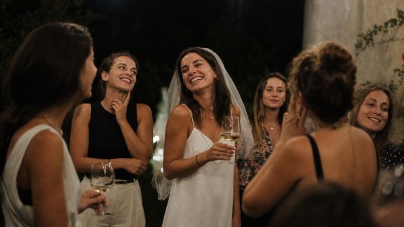 Comment réussir une séance photo nocturne pour un EVJF original