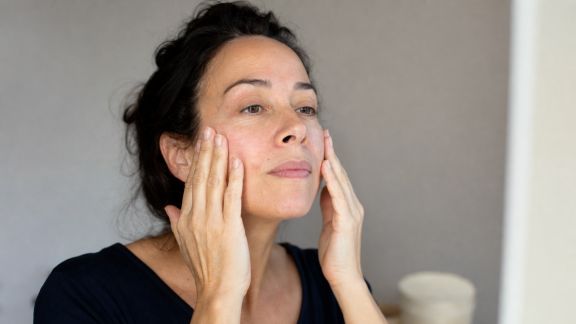 Les bienfaits de l'automassage du visage au quotidien